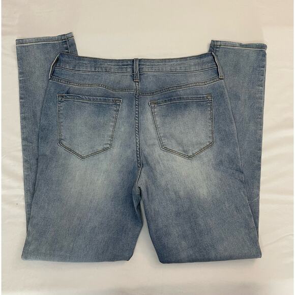 Old Navy Rockstar Mid Rise Distressed Light Wash Skinny Jeans Size 8 Regular - Picture 2 of 11